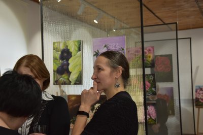 Malwy, róże, fiołki... - Wernisaż wystawy Barbary Harasim